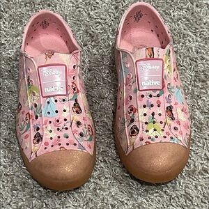 Native Kids Pink Disney Princess Shoes
